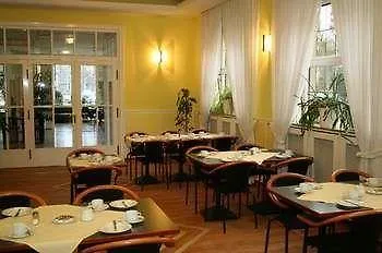 Hotel Central Hauptbahnhof Heidelberg 3*,